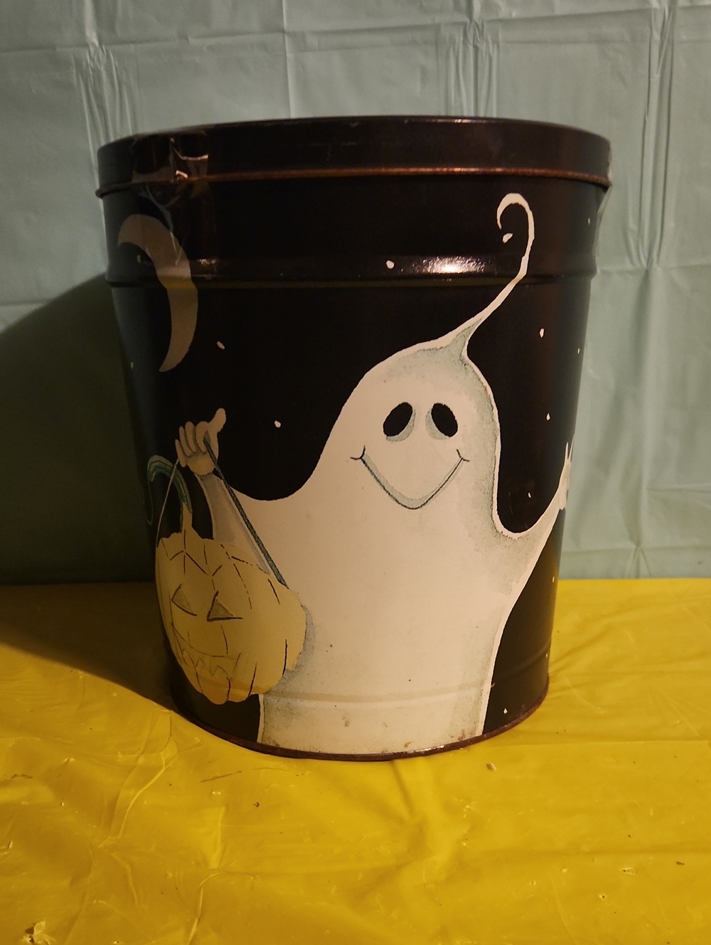 Vintage Black Halloween Spooky Metal Ghost Tin Decoration